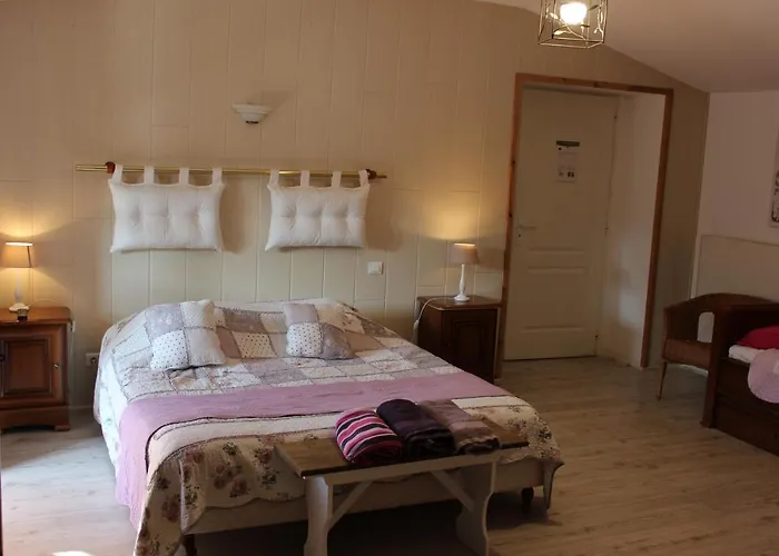 Les Perrieres Bed & Breakfast Saint-Germain-la-Ville