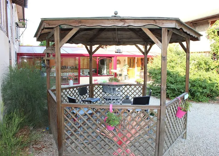 Les Perrieres Bed & Breakfast 3*